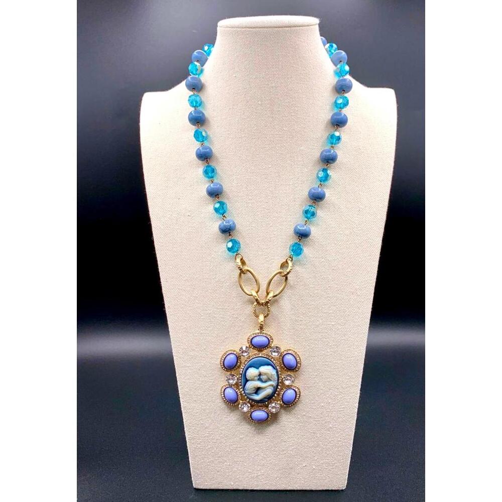 Vintage Blue Cameo Statement Pendant Necklace with Rhinestones - Picture 7 of 7